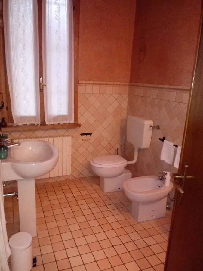 Casa Vacanze Nel Borgo Hotel Parma Apartment