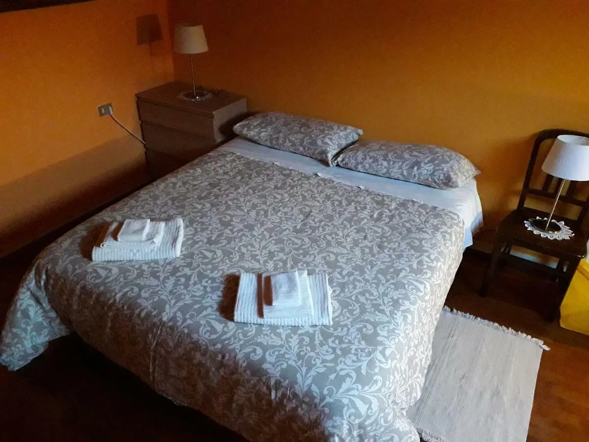 Apartment Casa Vacanze Nel Borgo Hotel Parma