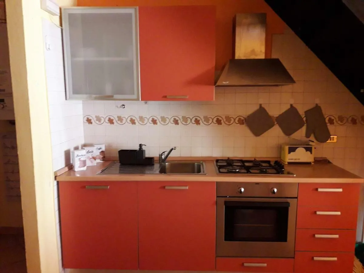 Casa Vacanze Nel Borgo Hotel Parma 0*,  Italy