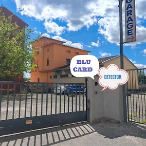 Express Traveller's Iii Front Station Fs Parking Privato Parma